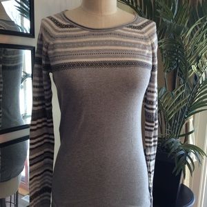American Eagle Light Sweater